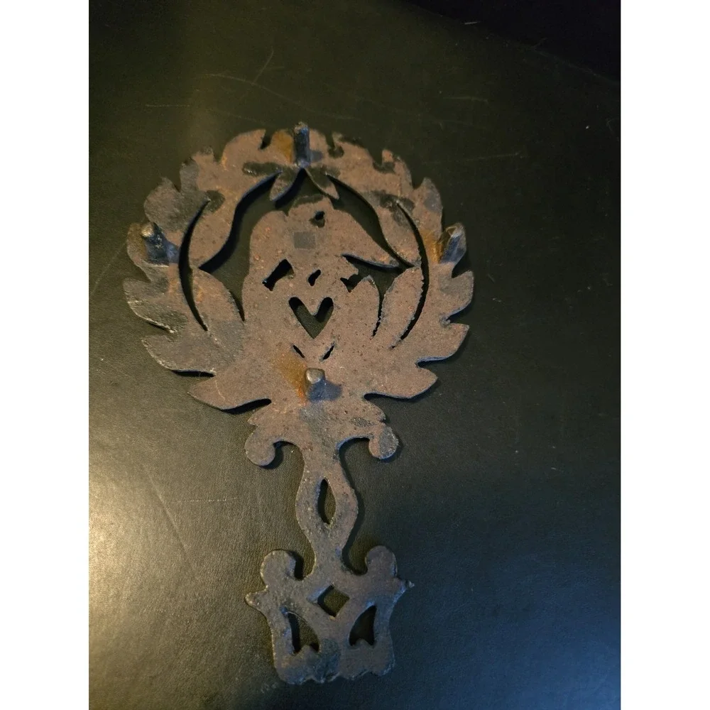 Vintage Cast Iron Trivet Eagle Heart Design Approximately 9